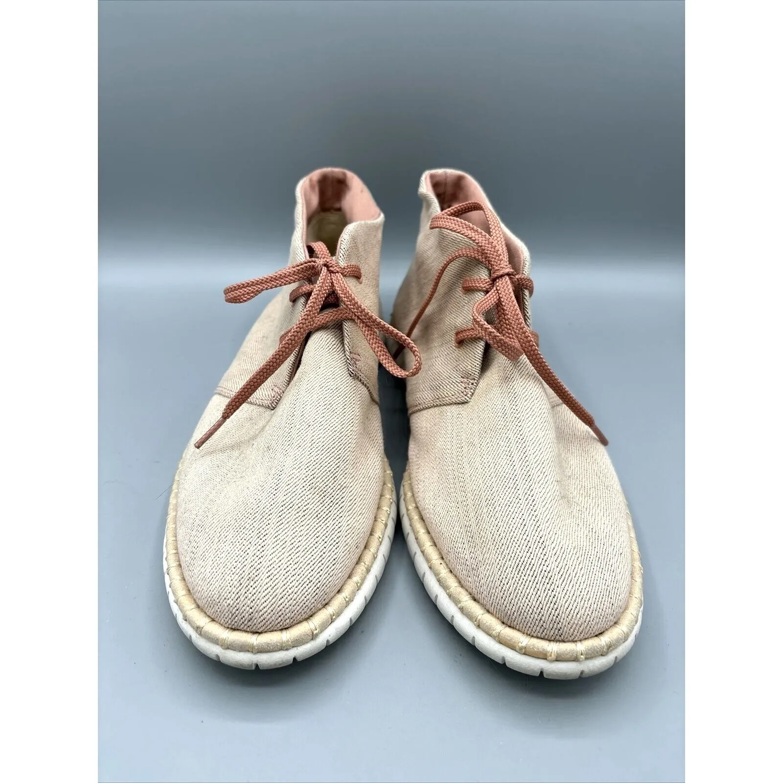 Clarks Womens 8.5 Boots Blush Pink Ankle Chukka Lace Up Casual Canvas‎ Fall - Image 2