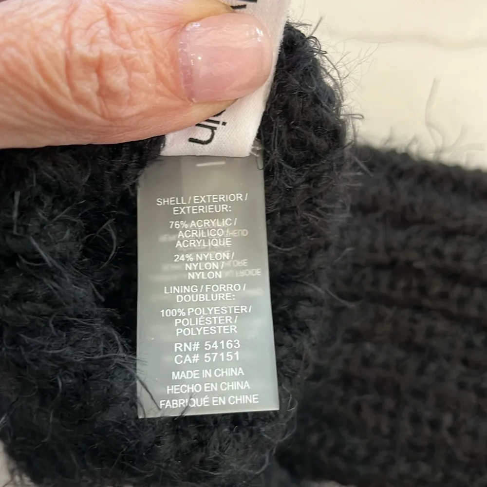Calvin Klein black mittens. - Image 3