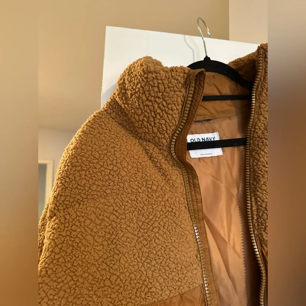 Old navy teddy puffer - Image 4