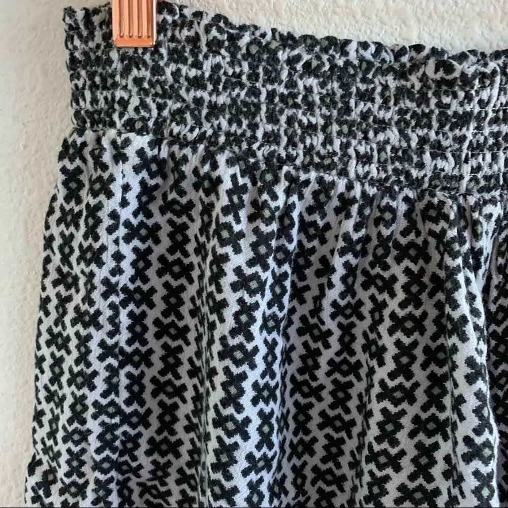 Urban Outfitters Out From Under Smocked Waist Flowy Shorts Small - Image 7