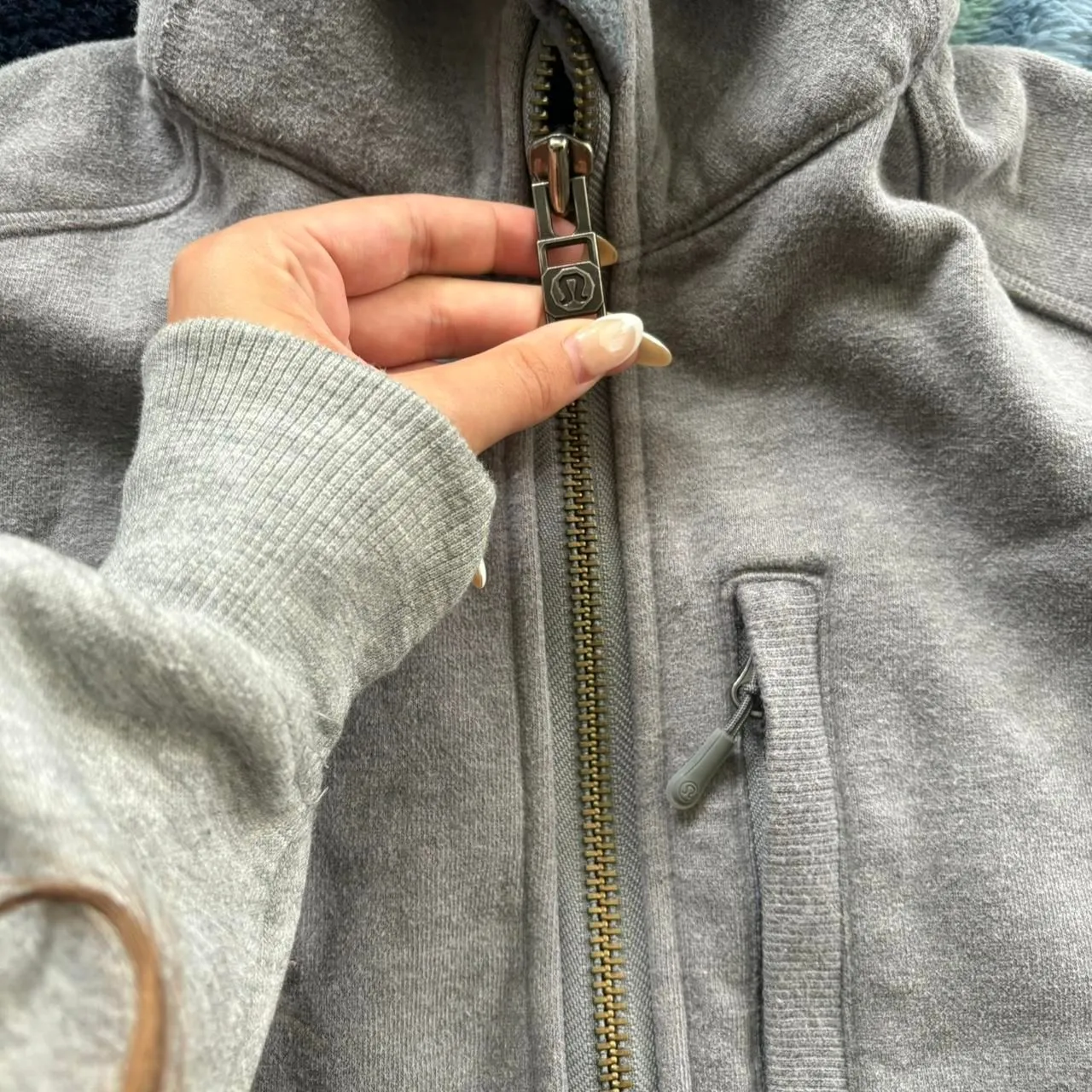 Lululemon  Y2K Gray Scuba Jacket - Image 4