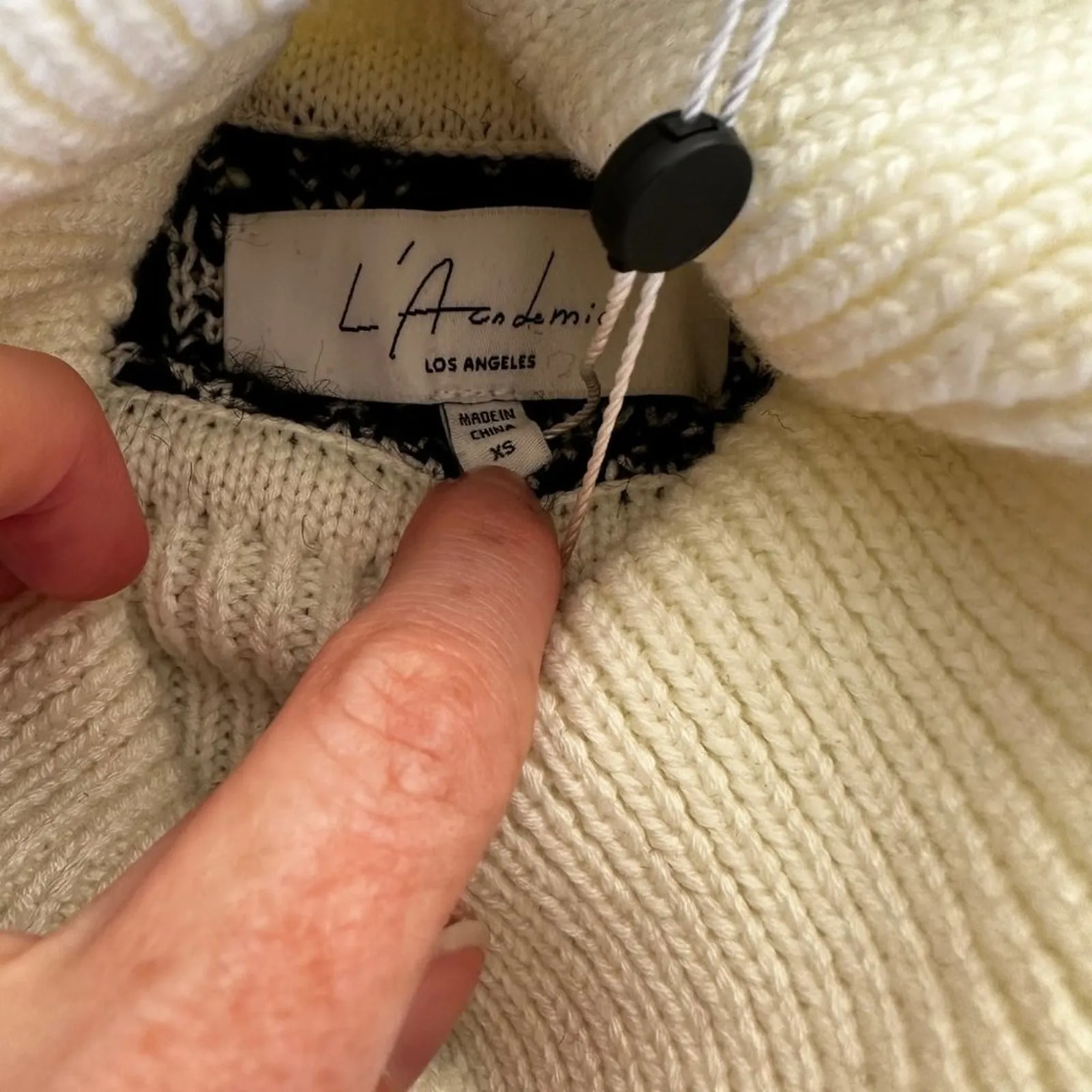 L'Academie - Caledon Boxy Fairisle Turtleneck Sweater in White and Black - Image 2