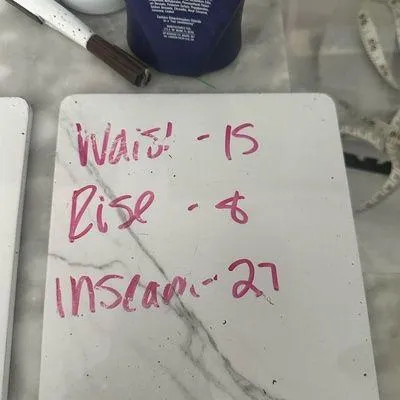 Max Jeans Women’s 4 White Jeans - Image 3