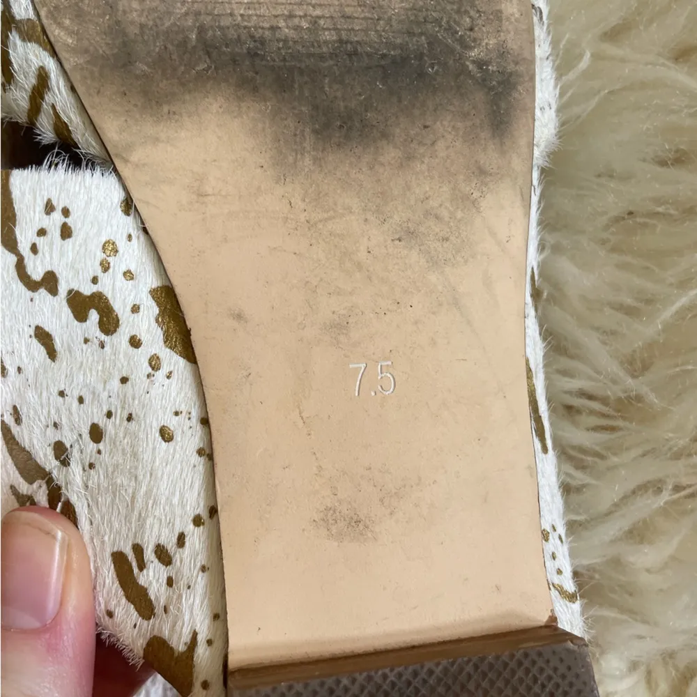 MATISSE berlin slides in gold spot mules calf hair slides White Size 7.5 - Image 12