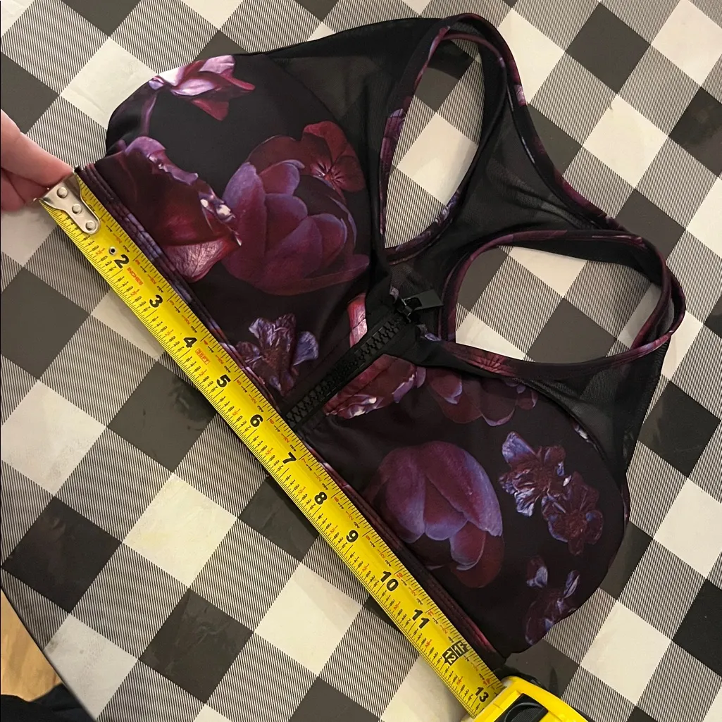 PopFlex Women’s Floral Mesh Padded Sports Bra Size 8 Zip front Black - Image 7