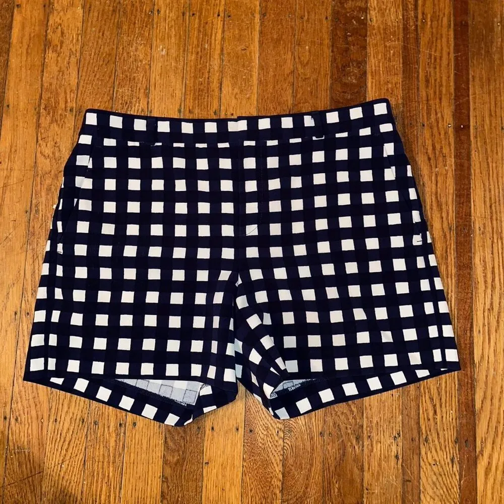 Banana Republic Ryan Fit Navy And White Gingham Shorts - Image 2