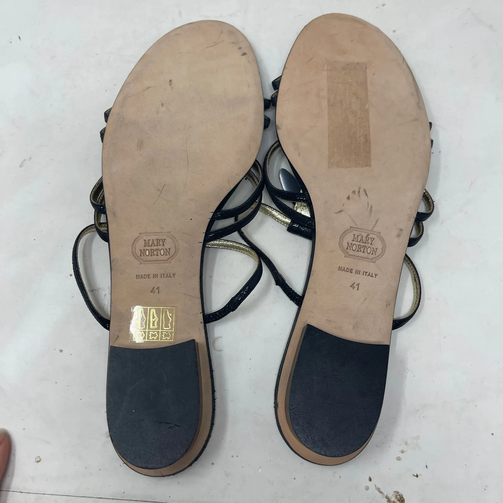 Mary Norton Black leather strappy flat sandals with black sequin leaf sz 41 - Image 5