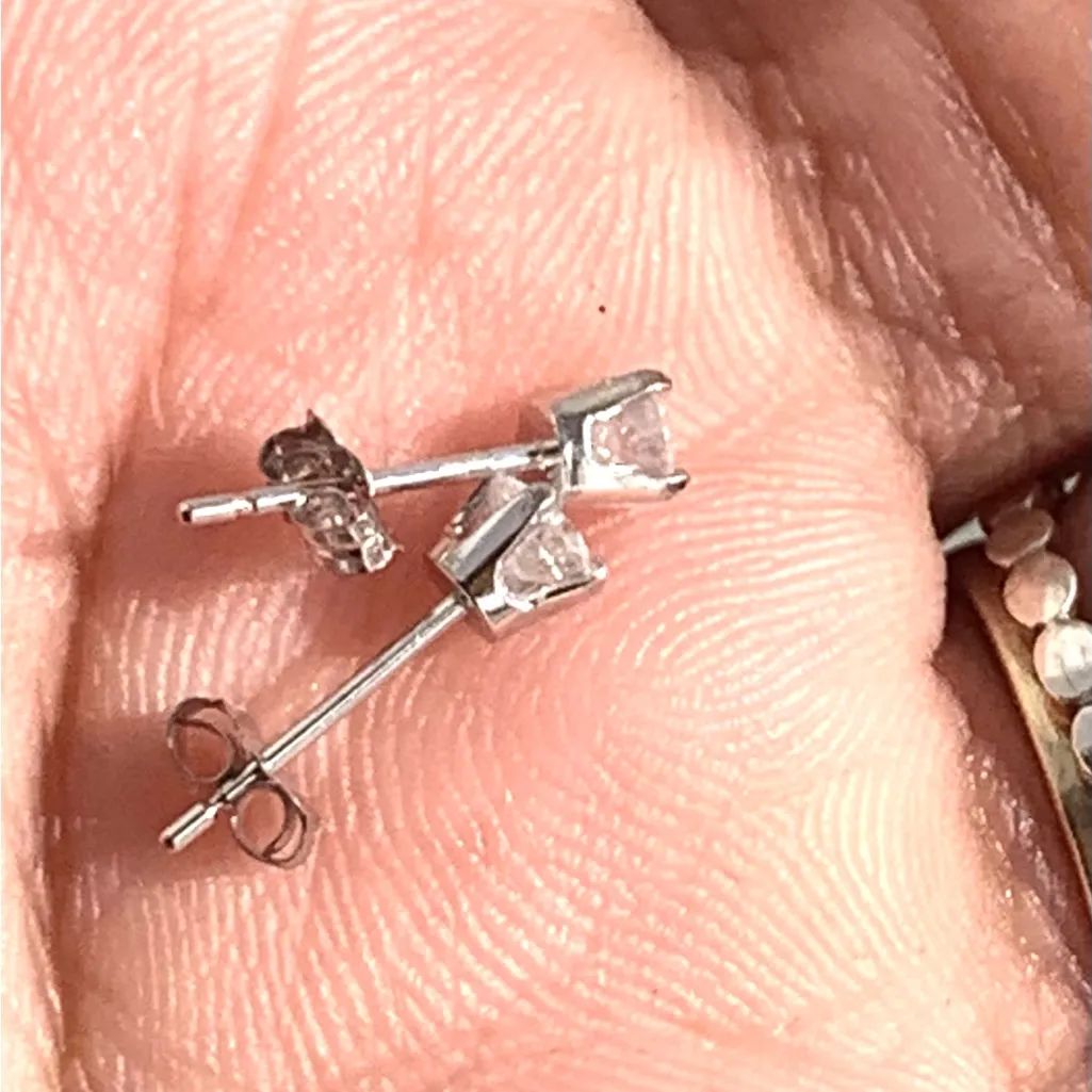 14k White Gold 0.33 CTTW Diamond Solitaire Stud Earrings - Image 2