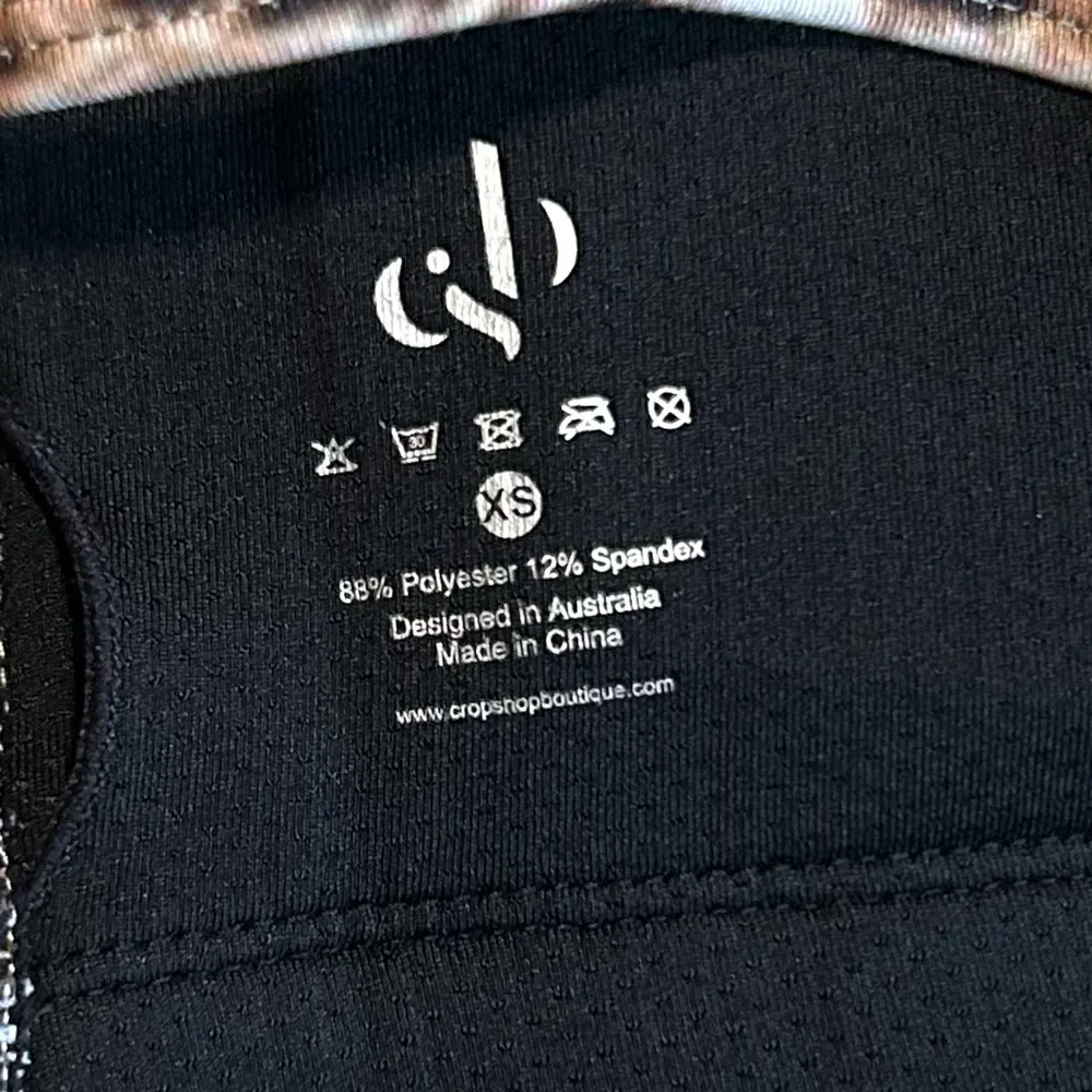 Crop Shop Boutique Strappy Sports Bra Sz XS Black - Image 7