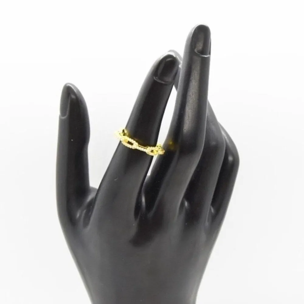 Small Chain Ring Gold - Image 3