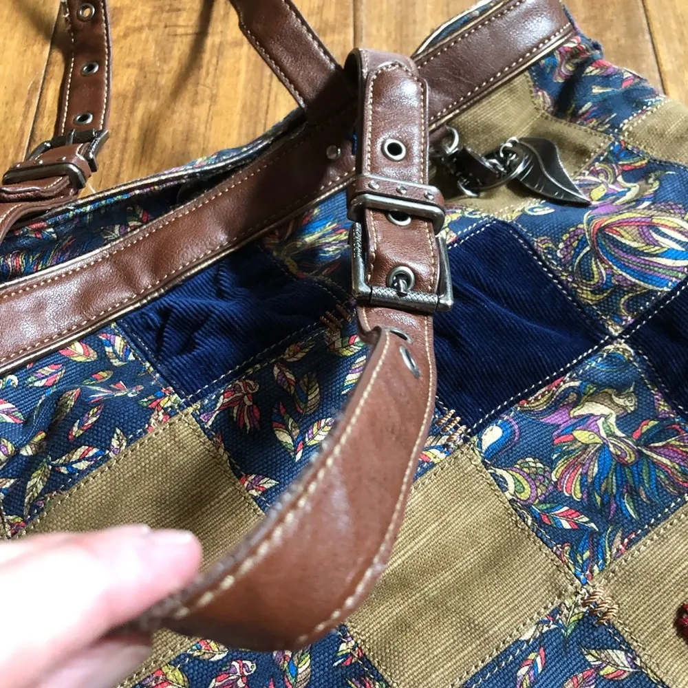 Sakroots Shoulder Bag - Image 8