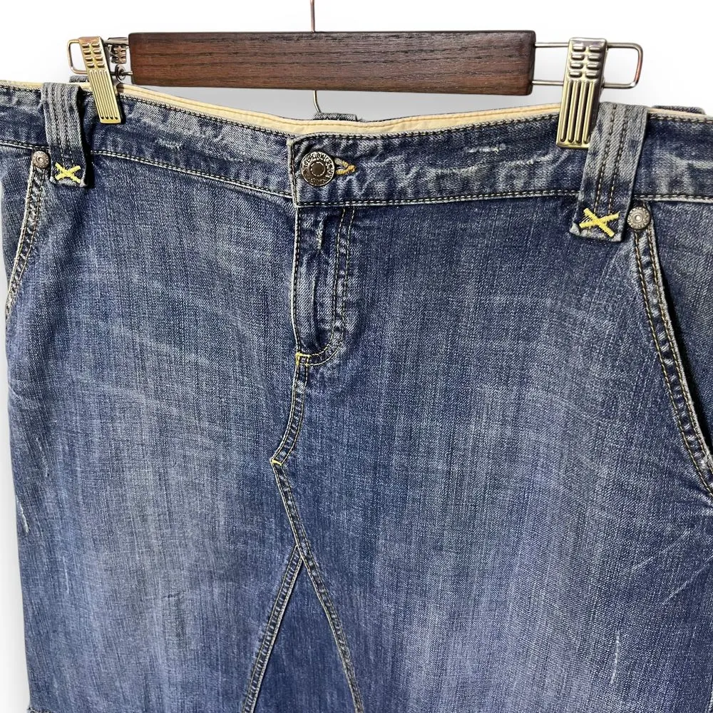 Banana‎ Republic Y2K Medium Wash Denim Raw Hem & Distressed Jean Skirt Size 10 - Image 2