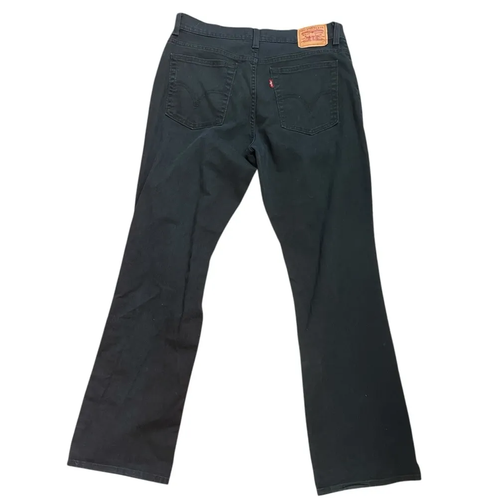 Levi's Black Straight Fit Jeans Timeless Style - Image 3
