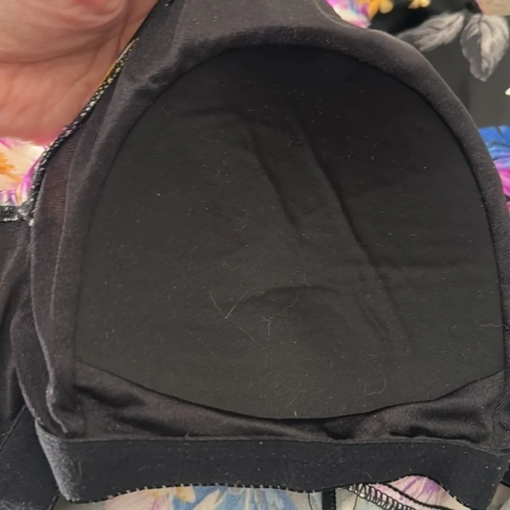 Plus Size Maxine of Hollywood Black Swimsuit Tropical Flowers Size 22W EUC #1127 - Image 3