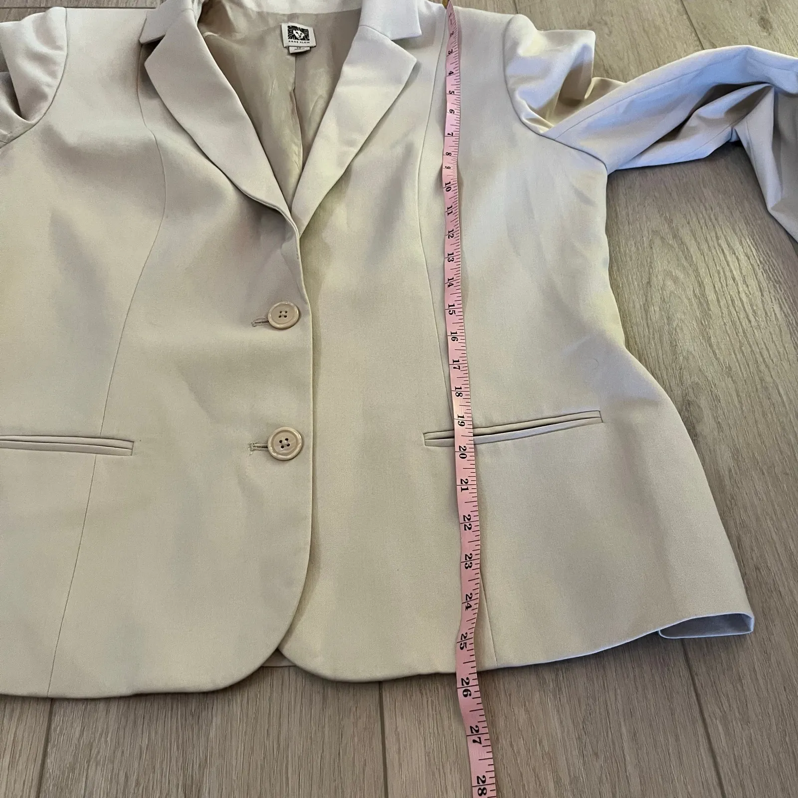 Ann Klein Women’s Tan 2 Button Blazer Sz 14 - Image 4