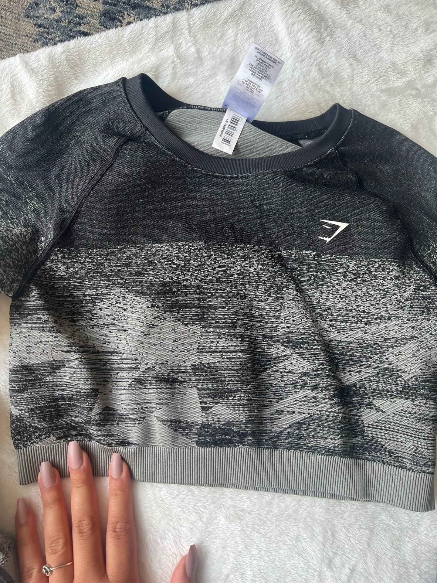 Gymshark Adapt Ombré Crop Top - Image 3