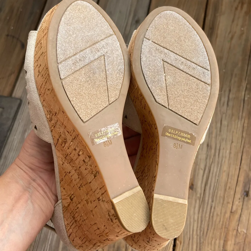 Marc Fisher BATTINI wedge sandals - Image 2