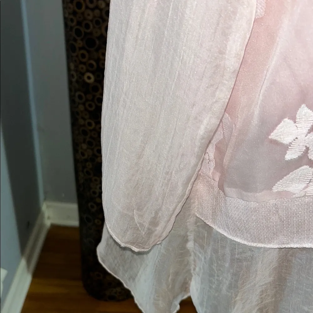 Simply Couture. Elegant Pink Lace Women's Top - Image 4