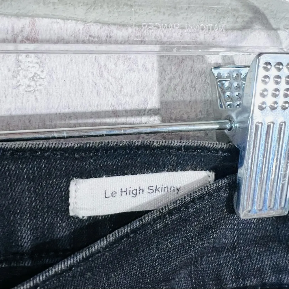 Frame Le High Skinny Jeans in Whittier Wash with Chewed Hem Size 32 - Image 9