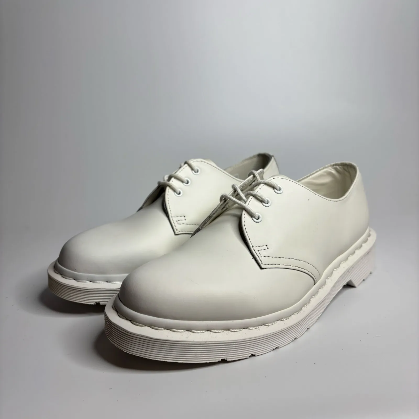 *Mismatched Pair* (See Desc.) Dr. Martens 1461 Mono 3 Eye Leather Oxford - White - Image 6