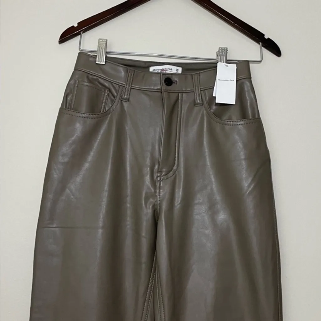 NWT Abercrombie and Fitch The 90s Straight Leg High Rise Vegan Leather Pants 2S - Image 2