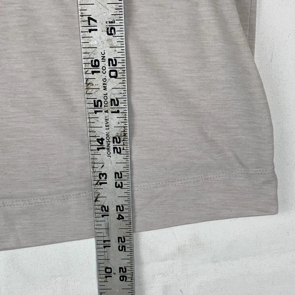 Oiselle size medium long sleeve strength Light Gray Graphic Tee - Image 6