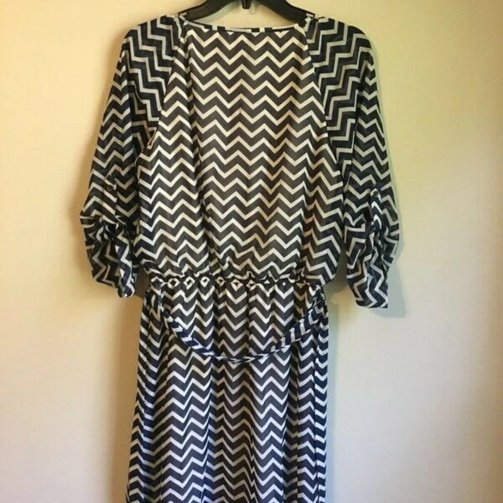 Speechless medium chevron navy dress - Image 2