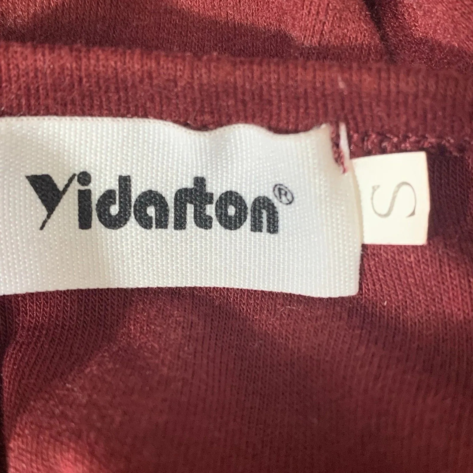 Vidarton Maroon Long Sleeve V - Image 4