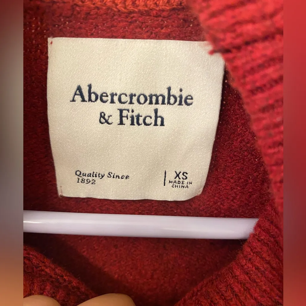 Abercrombie & Fitch Red Turtleneck Sweater oversized - Image 2