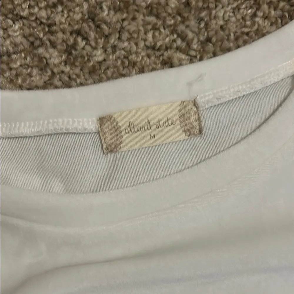 White long sleeve crop sweatshirt with crew neck and relaxed fit - Image 2