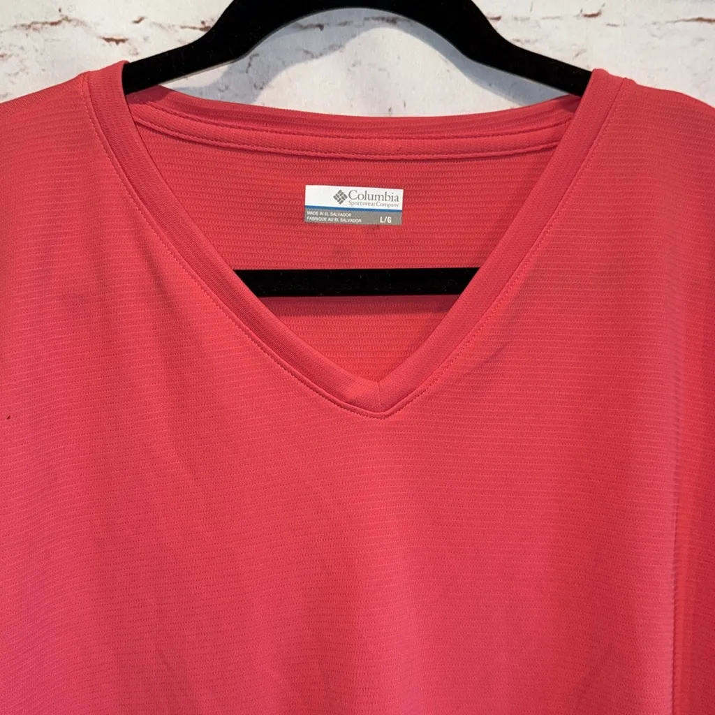 Columbia Women Pink Long Sleeve v neck pullover PFG fishing tidal tee active top - Image 2