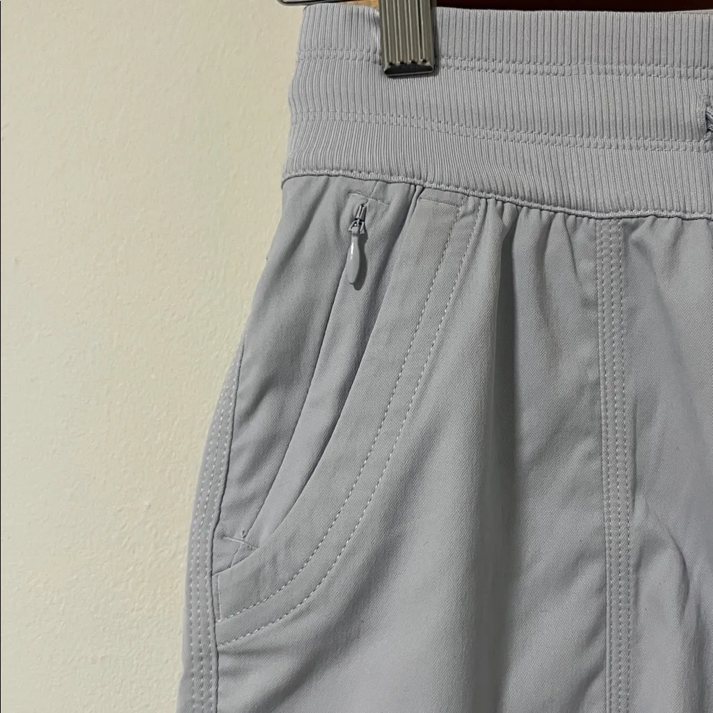 The North Face  Women's Aphrodite 2.0 Capris - Image 5