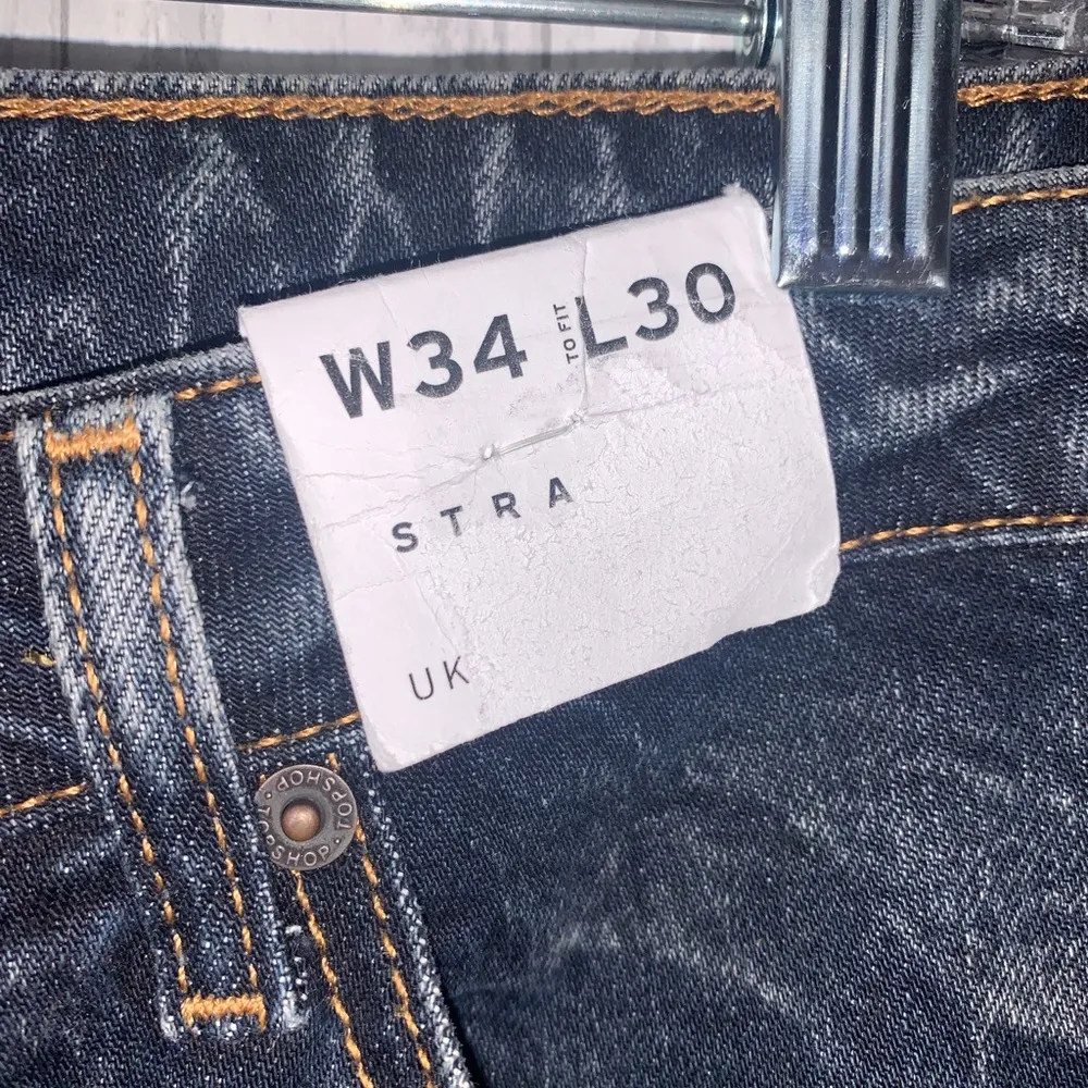 Womens Size 34X30 Topshop Straight Leg Raw Hem Jeans NWT - Image 3