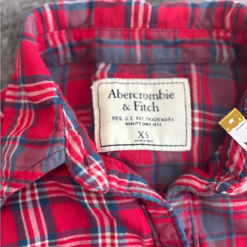 Abercrombie & Fitch‎ Red and Gray Plaid Shirt - Image 6