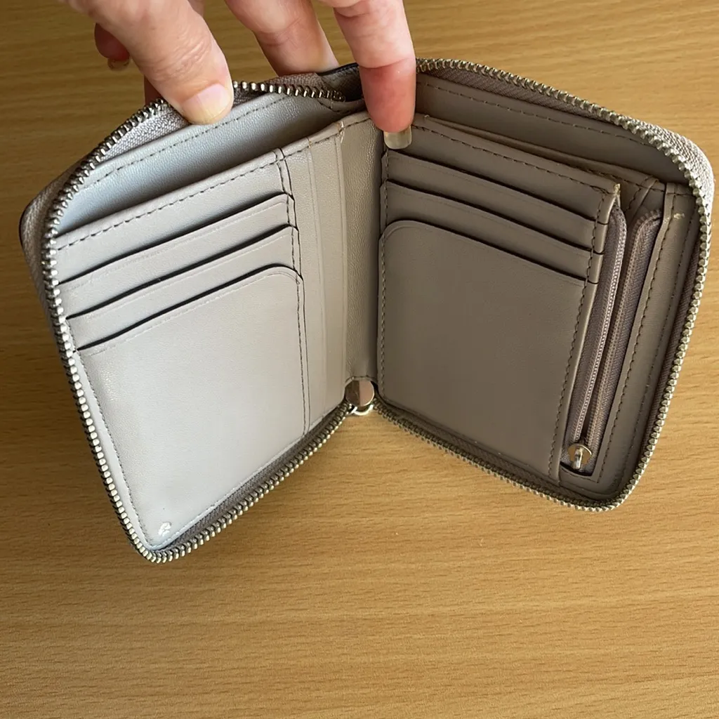 Kate Spade Pebbled Leather Wallet with Keychain - Image 7