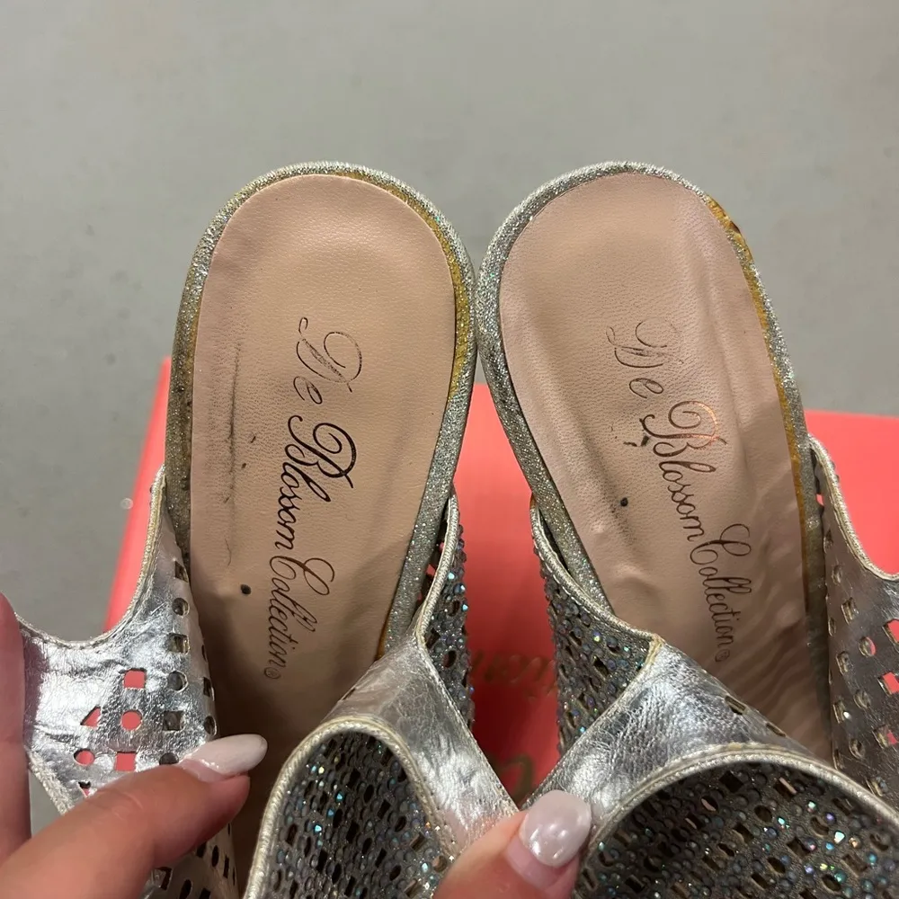 Peep Toe Sparkle Heels Silver Size 7 - Image 5