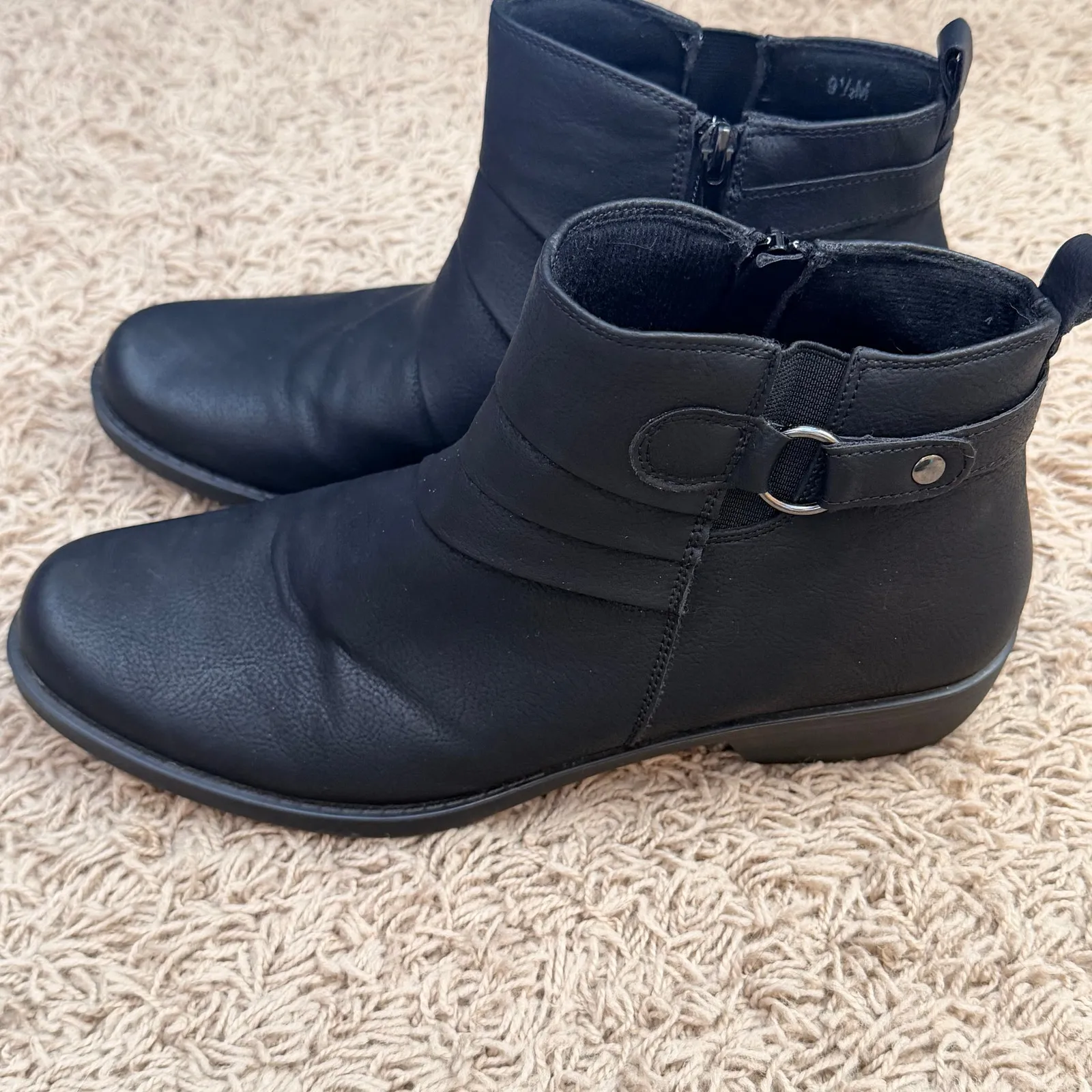 Easy Street Black Ankle Boots with Side Zipper Size 8.5 - Image 5