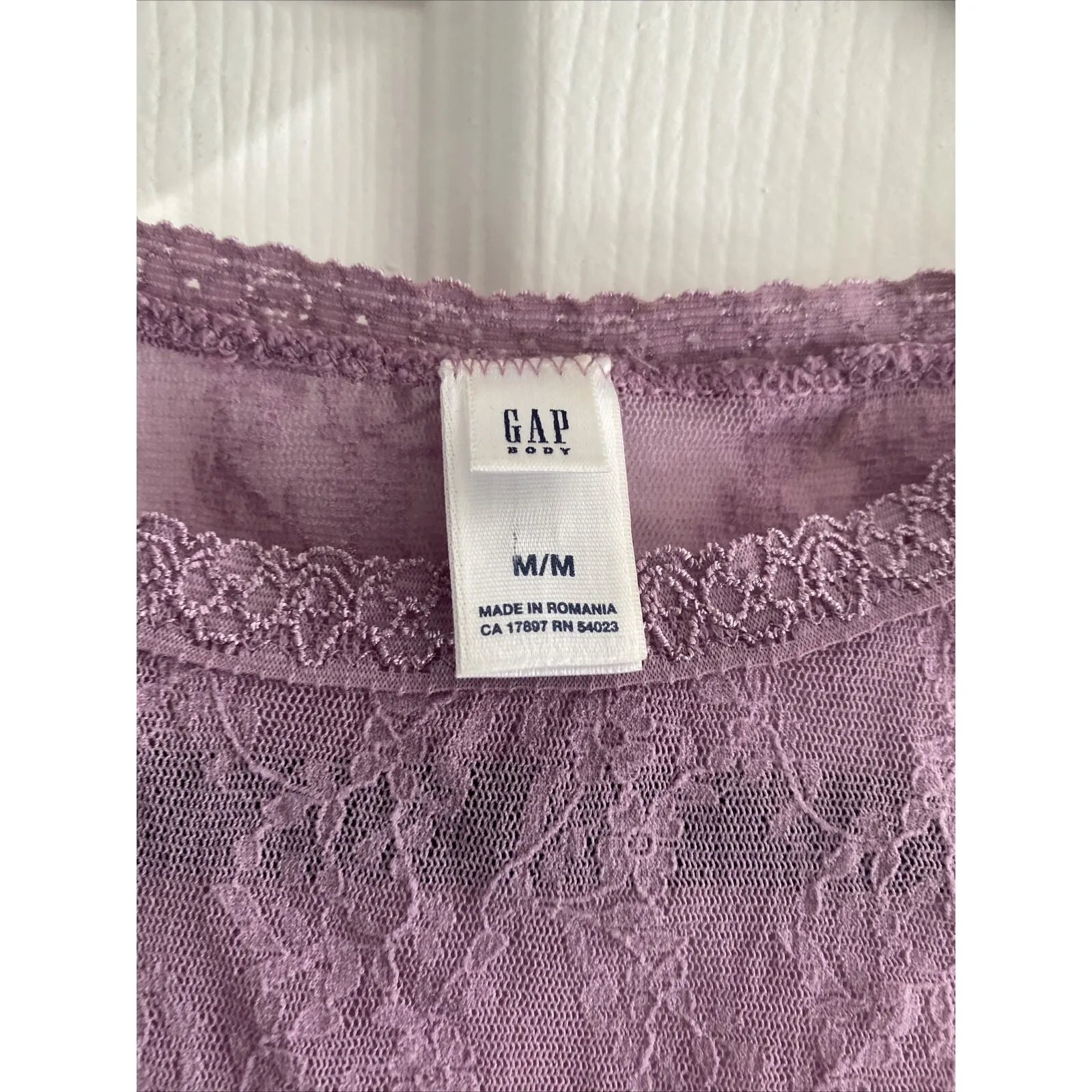 Gap Women's Medium Y2K Purple Lace Sheer Top Etherial Feminine Whimsy Fairy Fest - Image 2