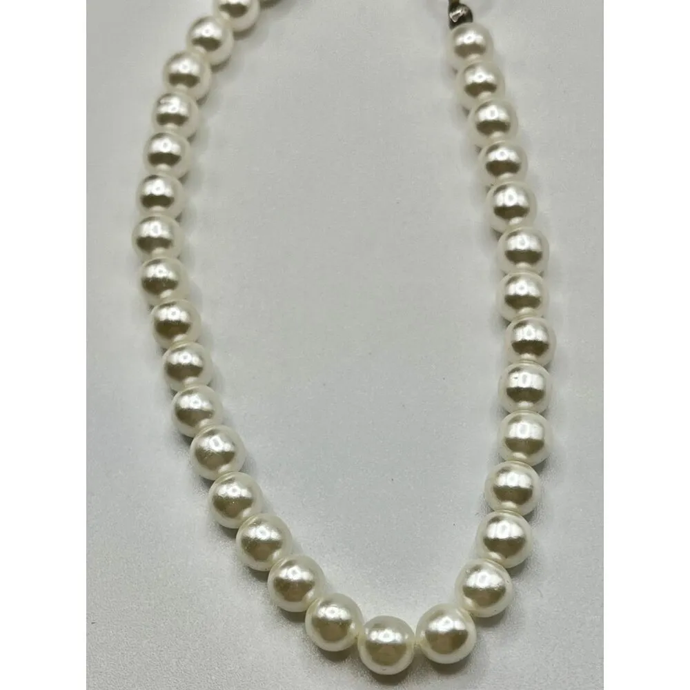 Simple Faux Pearl Bead‎ Bracelet Classic Ivory Cream Feminine Coquette Stackable White - Image 3