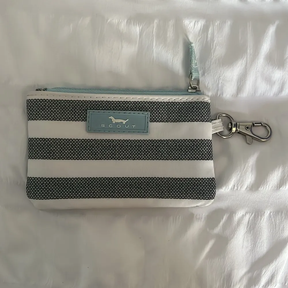 Scout Wallet Gray - Image 2