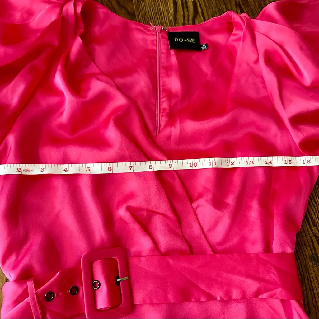 Do + Be Satin Pink Belted‎ Mini Dress size M - Image 4