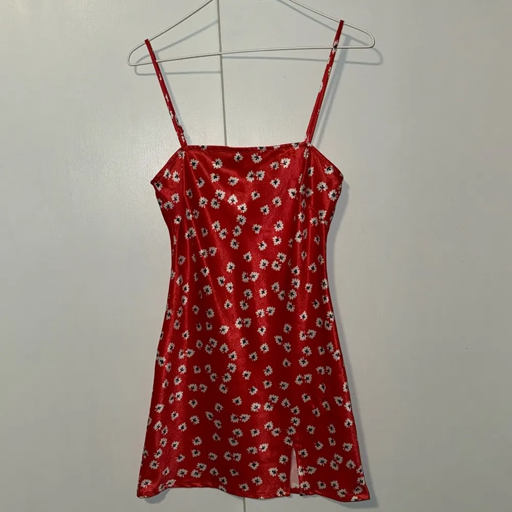 Princess Polly Dawson Mini Slip Dress Red Satin Floral Women’s 2 - Image 4