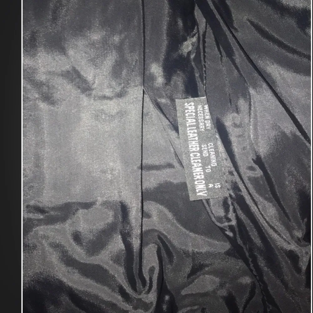 Leather Limited Black Leather Jacket Size Medium - Image 5