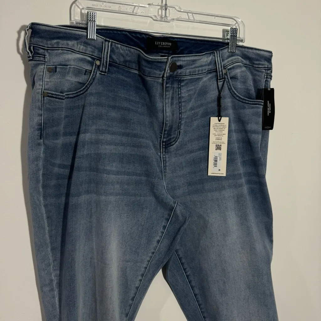 NWT Stitch Fix LIVERPOOL Charlie Crop with Wide Cuff in Berkeley Size 20W - Image 3