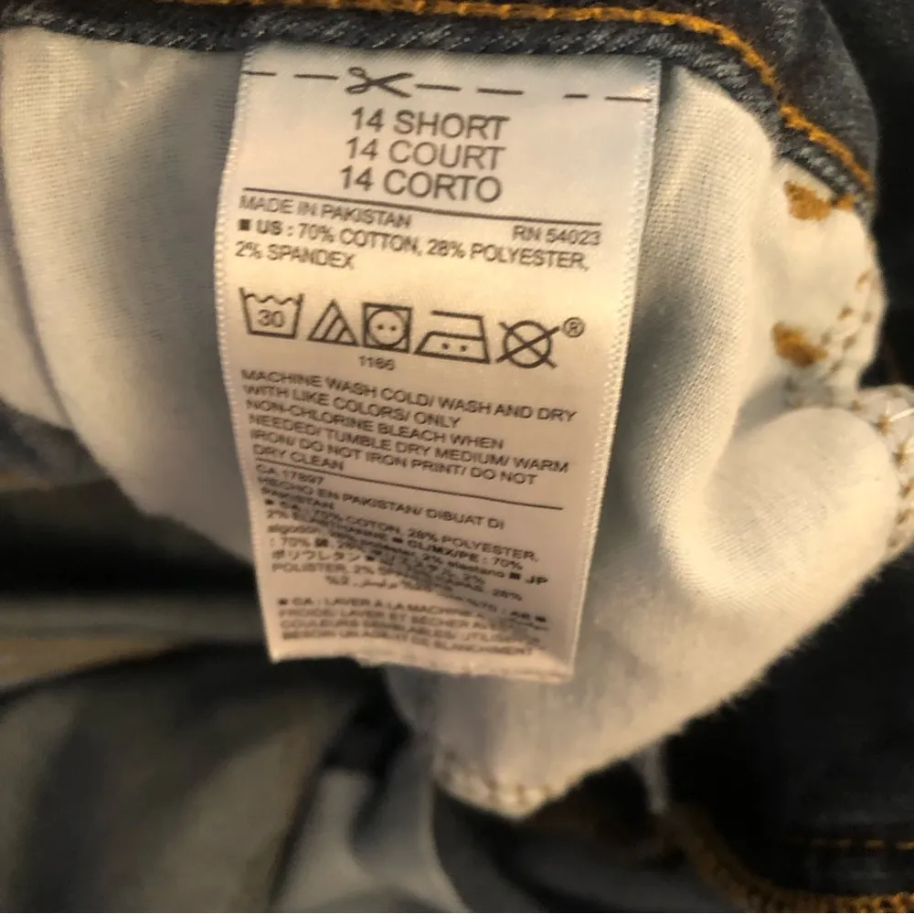 Old Navy Rockstar Denim Jeans. Size 14 short - Image 4