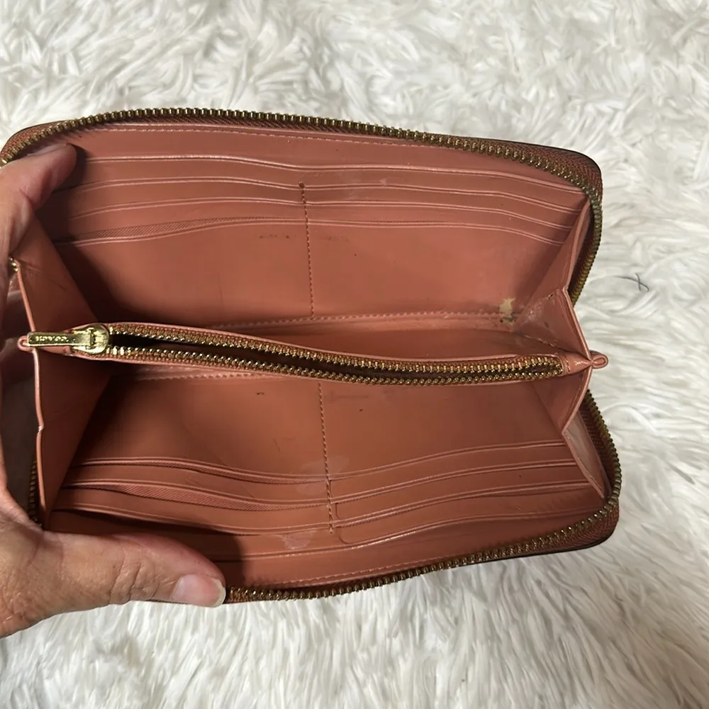 Coach Texture Accordion Zip Around Leather Wallet - Pink vintage - Image 5