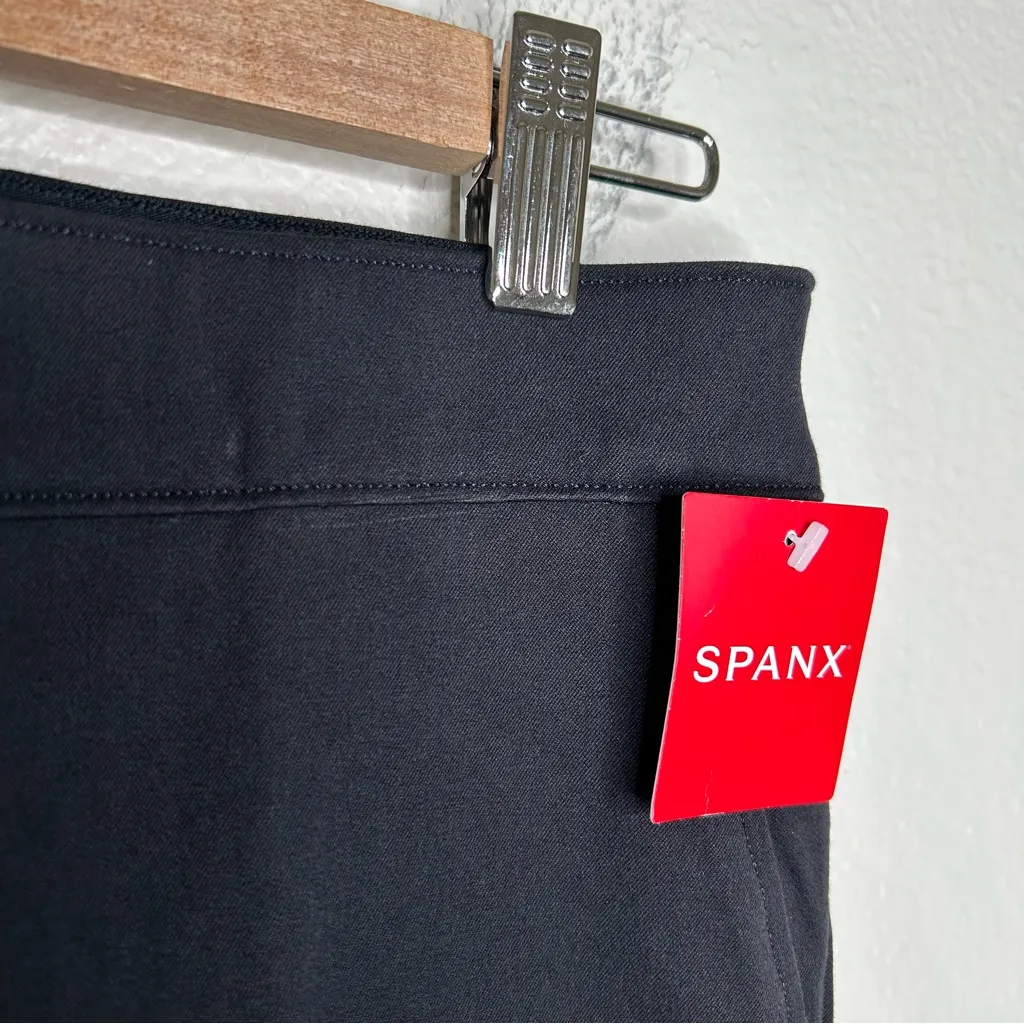 NWT Spanx Polished Kick Flare pants in Classic Black medium - Image 4