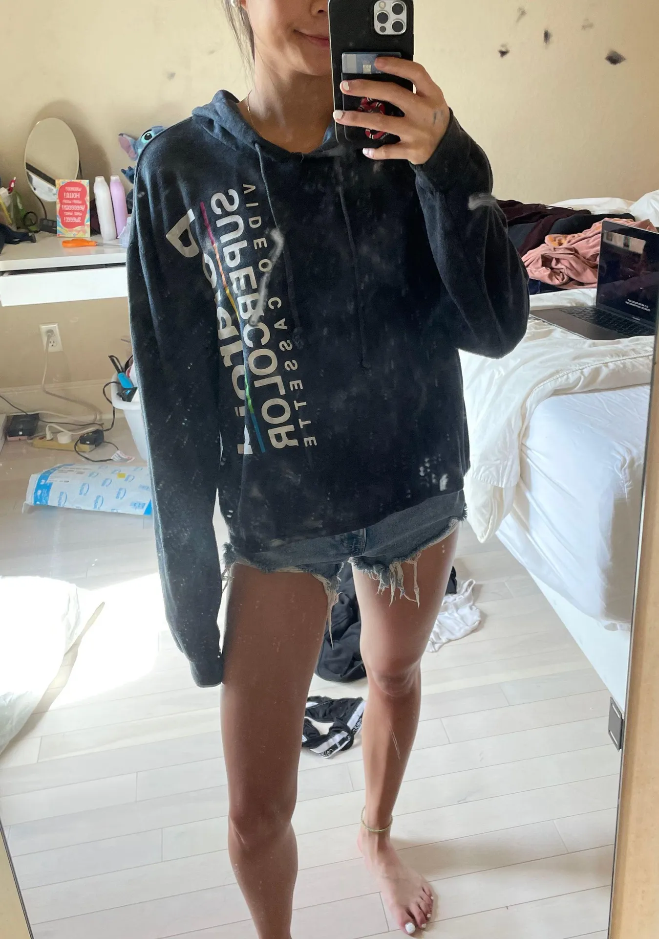 Cropped Hoodie - Image 2