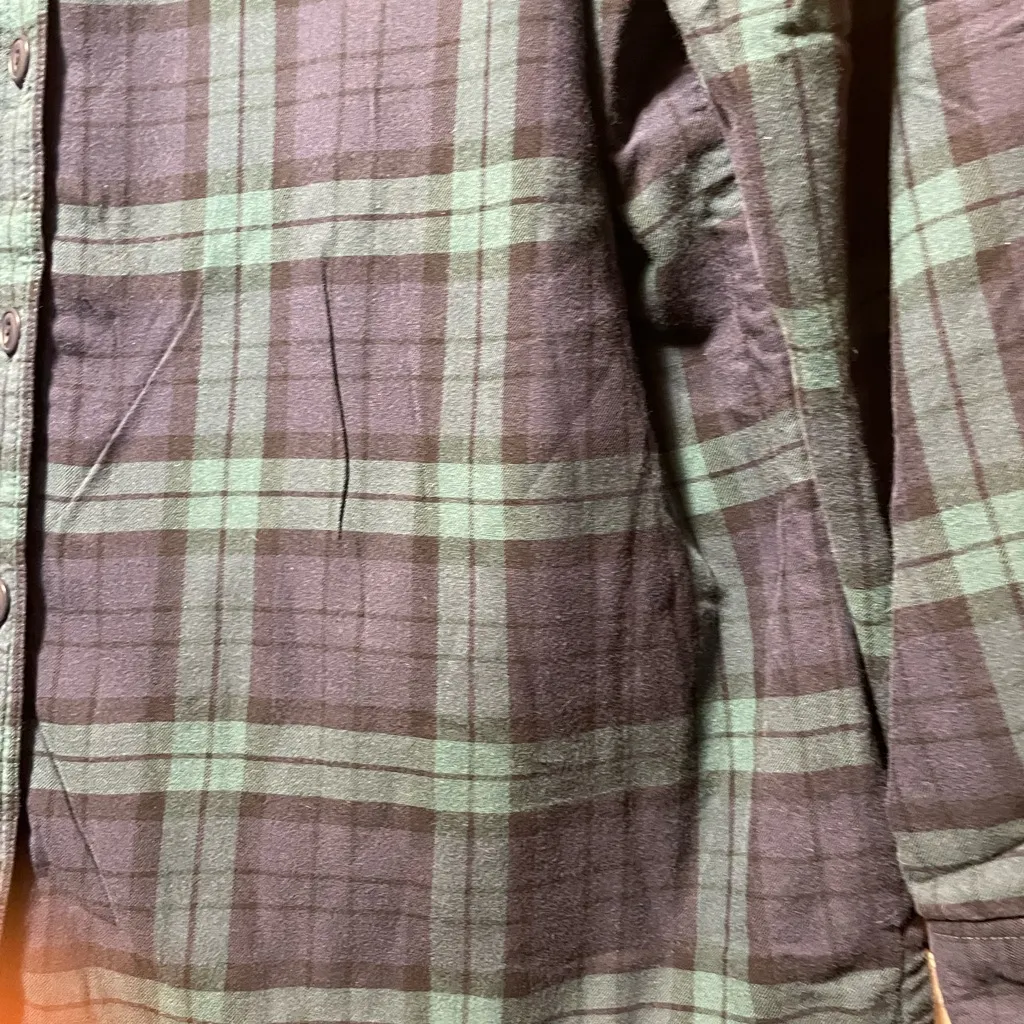 LL Bean women’s Sherpa lined Green and navy Plaid Button - Image 2