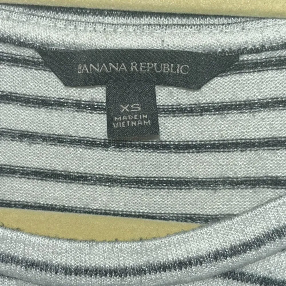 Banana republic top - Image 3